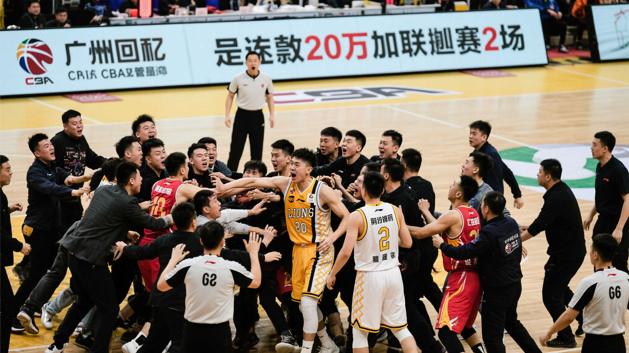 他刮目相看 他刮目相看