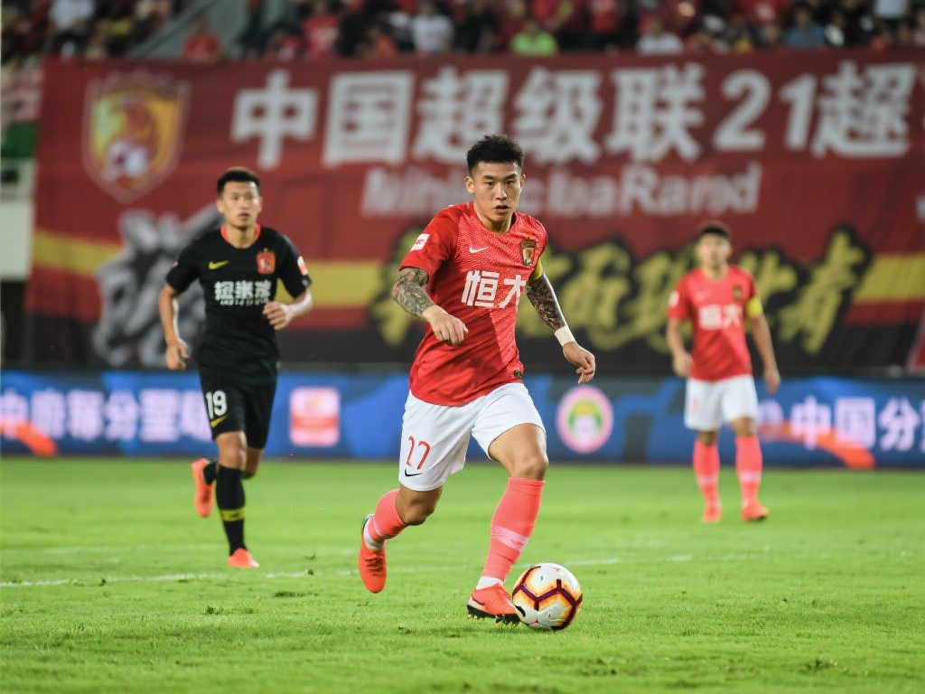 前场球员的 前场球员的